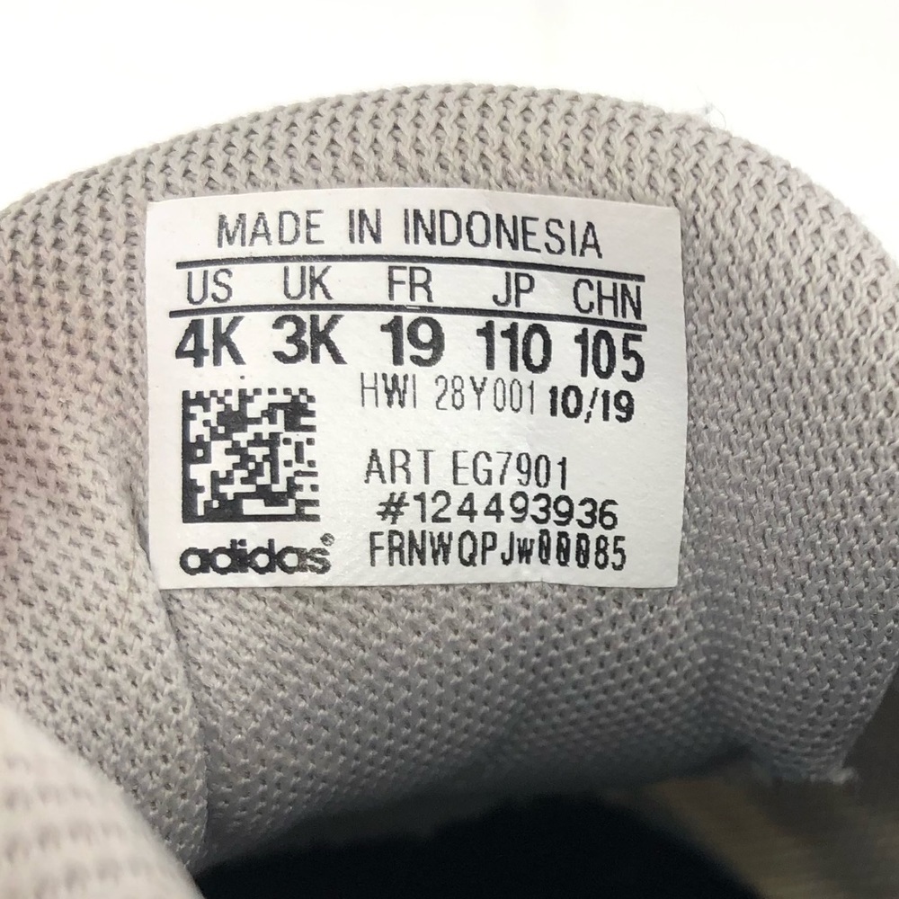 Adidas Spiderman Kids Sneakers Tennis Shoes Toddler Size 4 - Picture 7 of 9